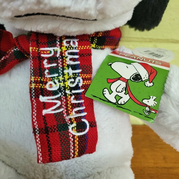 Peanuts Holiday SNOOPY Merry Christmas Scarf 18" Plush Brand New Gift Decor T7 - Picture 3 of 9